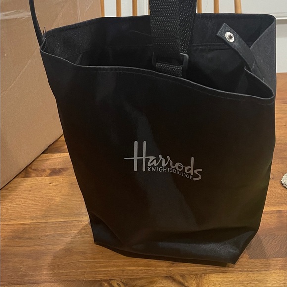 Harrods Elegant Black Shopper - Picture 7 of 7